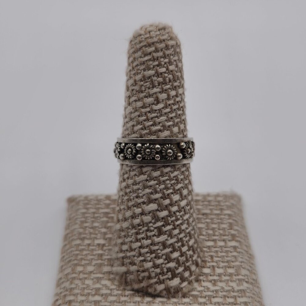 Size 7 Sterling Silver Tarnished Mexico Flower Style Ring A2536